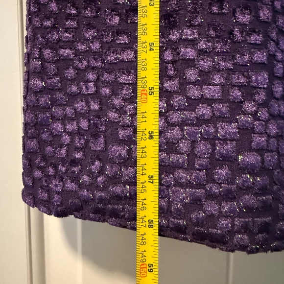 Nightway Women's Long Velvet‎ Mock Wrap Dress W/Sheer V Inset & Side Slit Size 8 - Picture 8 of 14